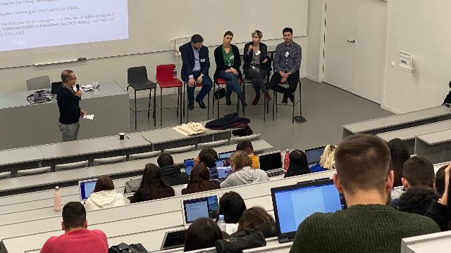 Une vingtaine de diplômés de retour à ICN Business School pour les Tables Rondes Métiers !