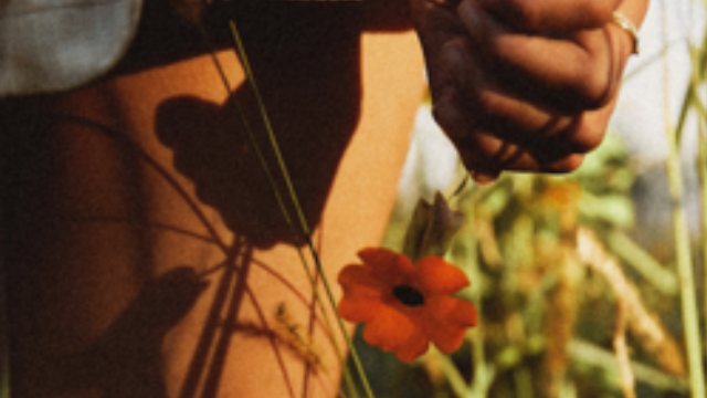 Karine Torrent (ICN PGE 2000) lance sa marque de parfums 100% naturelle et responsable