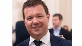 Vincent TALVAS (ICN PGE 1995) reçoit l'Ordre National du Mérite au Sénat